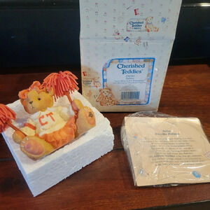CHERISHED TEDDIE DEBBIE LET'S HEAR IT FOR FRIENDSHIP Cheerleader New